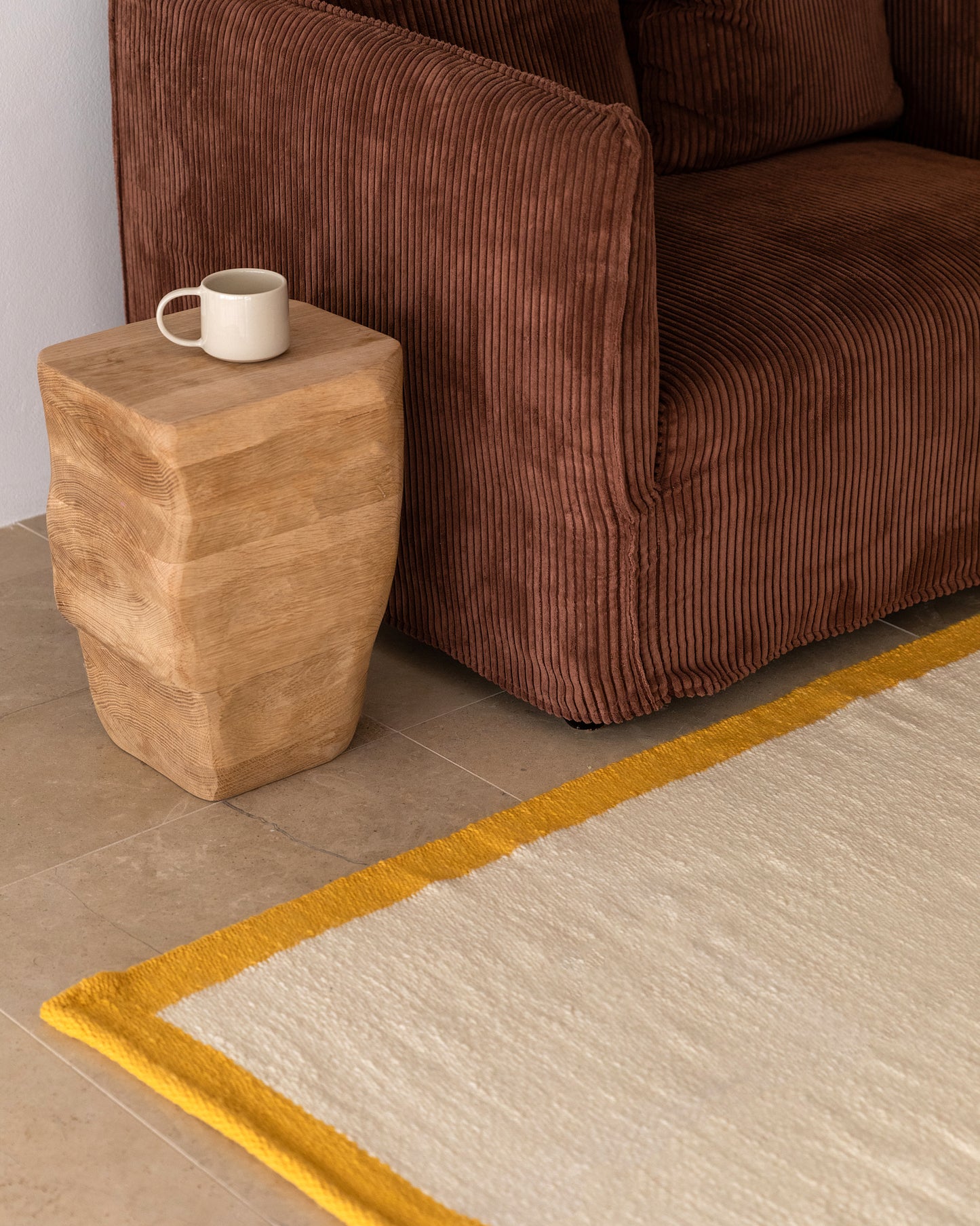 PAMPA & VESSAL STUDIOS RUG IN GOLD - LARGE