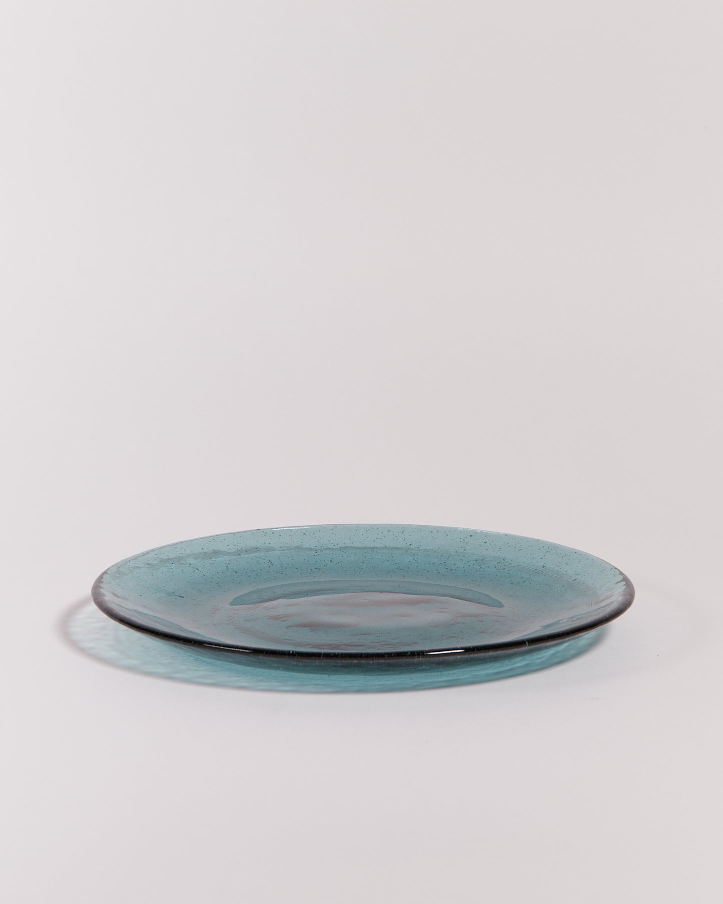 BUBBLE GLASS PLATE IN DEEP BLUE - MEDIUM