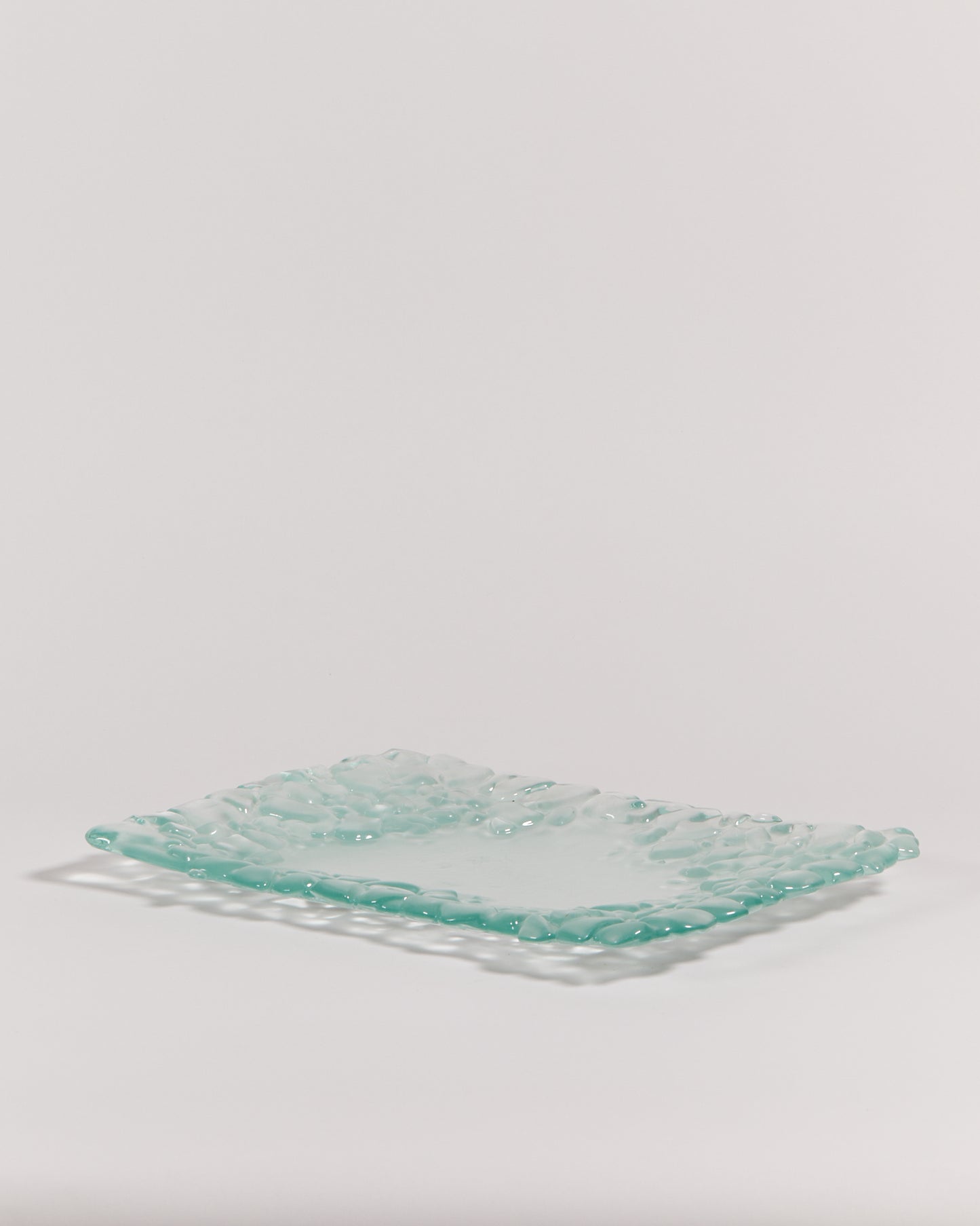 PEBBLED GLASS PLATTER