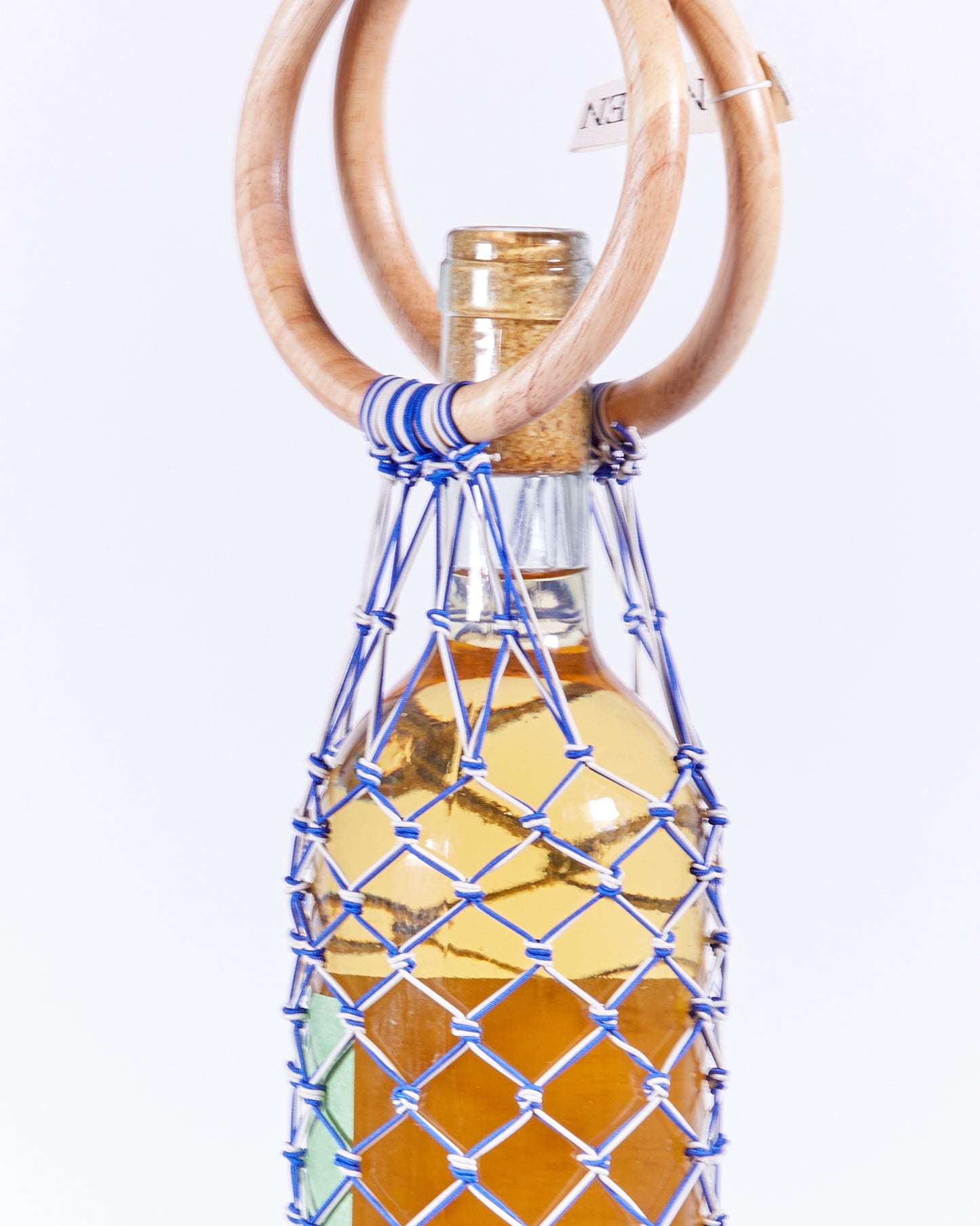 WOVEN WINE BAG IN BLUE & WHITE