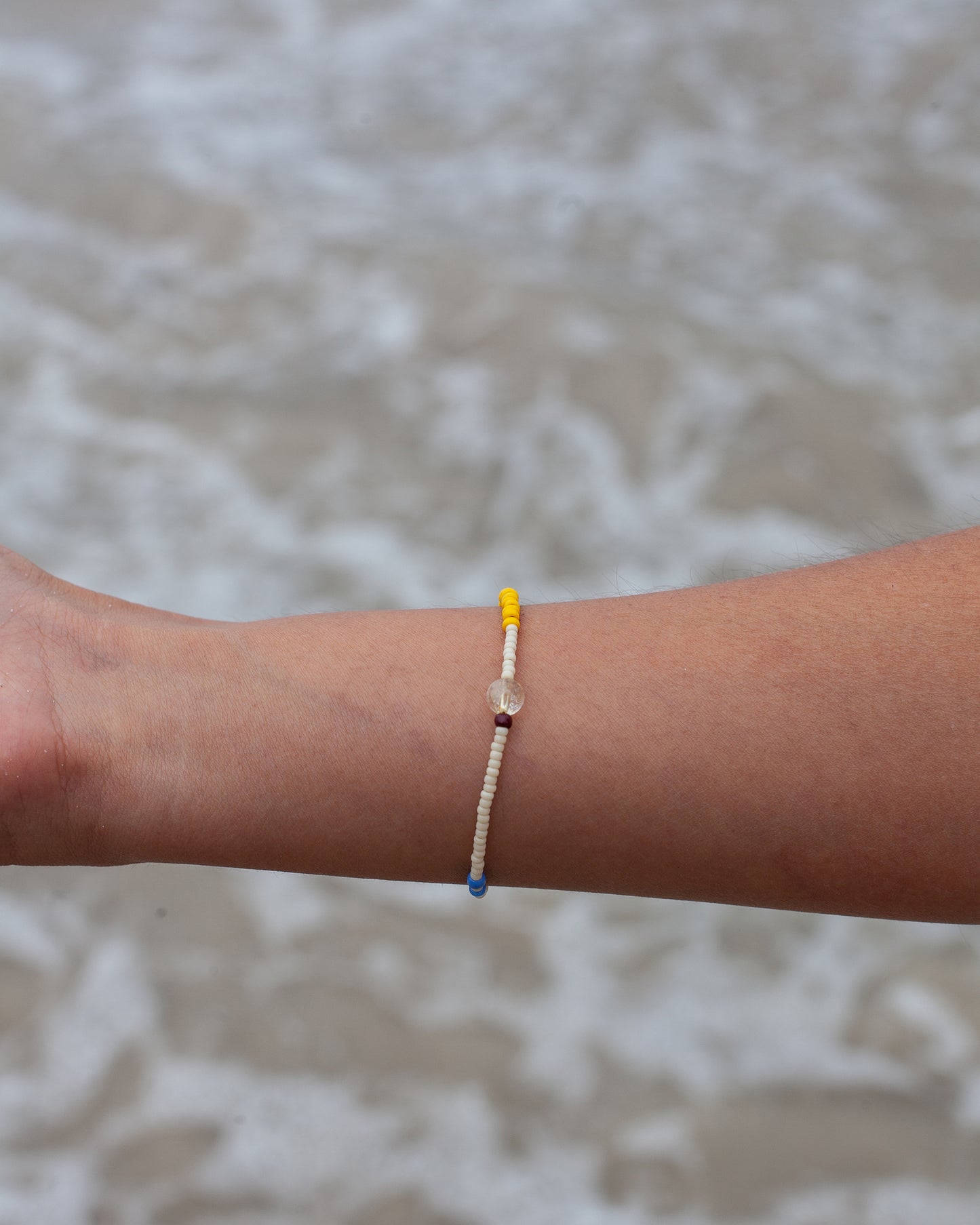 BEADED BRACELET IN YELLOW